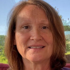 Meet your Posher, Cynthia